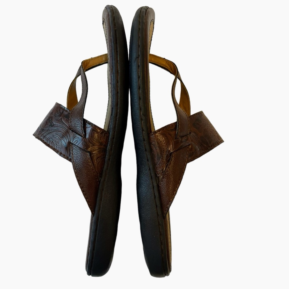 Woman's BOC Reagan Low Heel Thong Sandal Brown Leather with Black Sole Size 8 - Picture 8 of 13